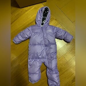 Columbia • Baby girl snowsuit • 12-18 months • fold over hands and feet covers